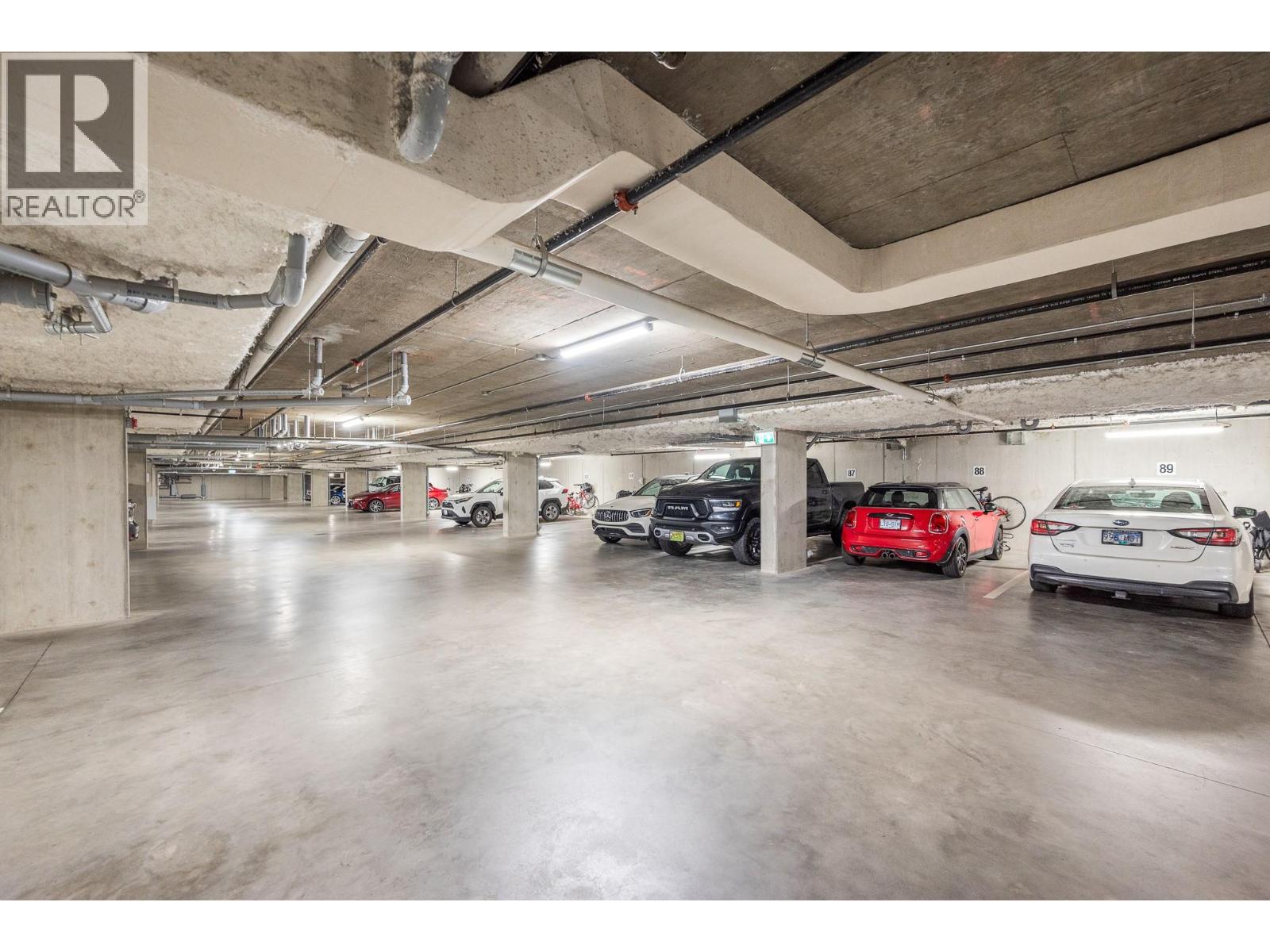 211 3475 Granite Close, Kelowna