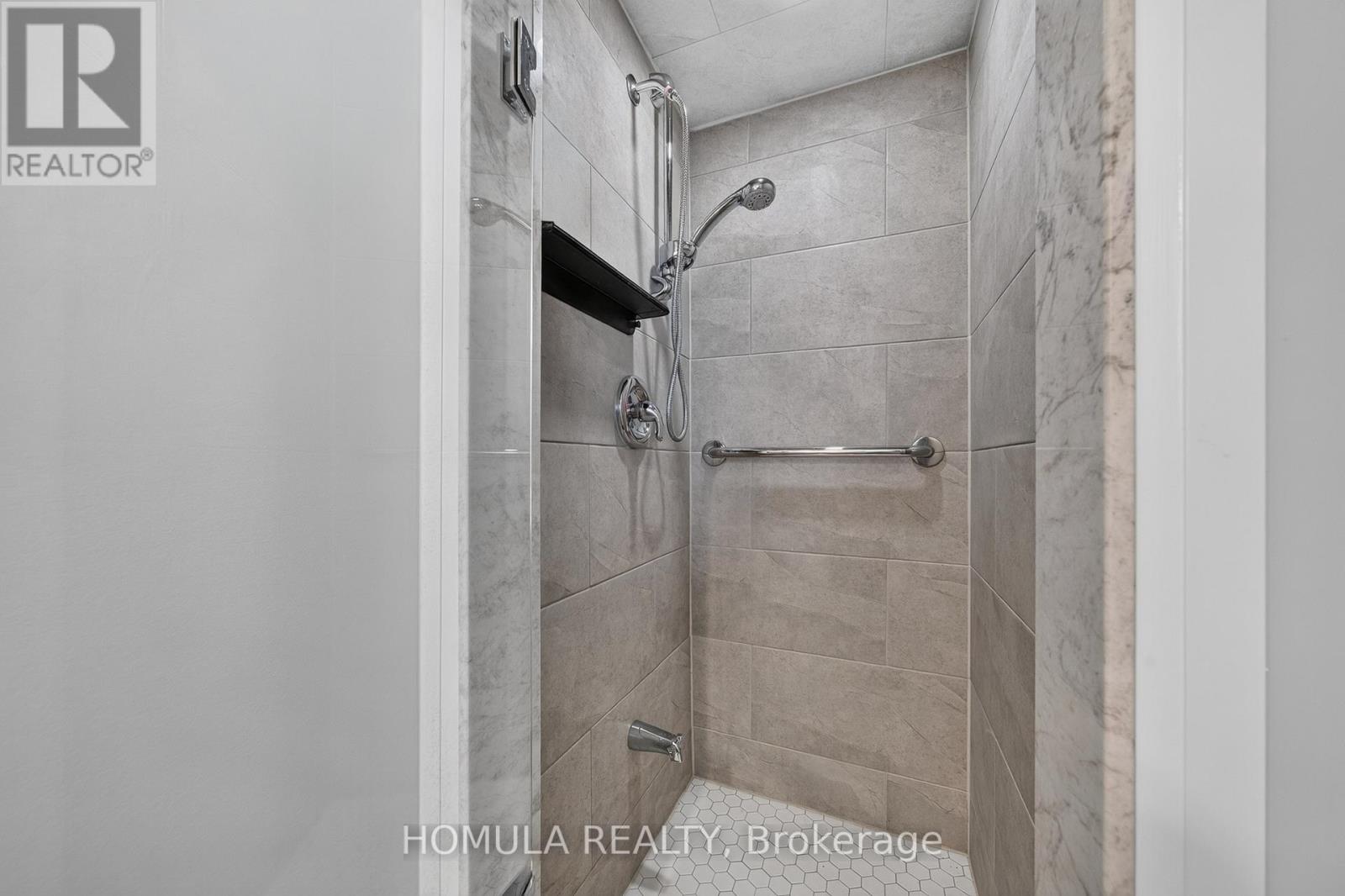 24 RIVERSIDE DRIVE - 28