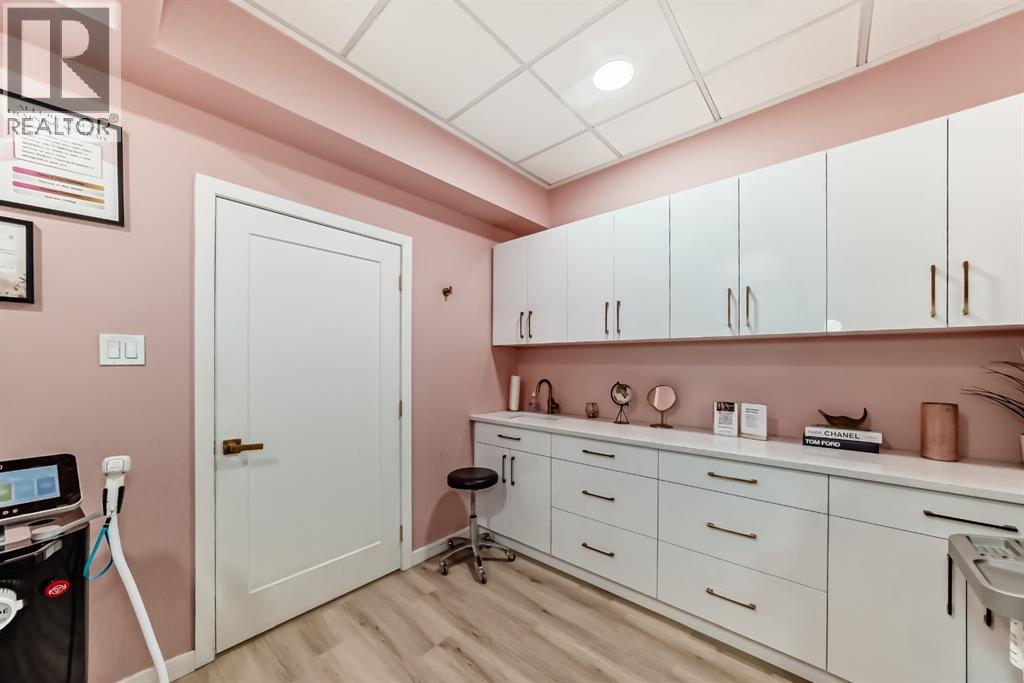6, 1015 Centre Street NW — photo 10