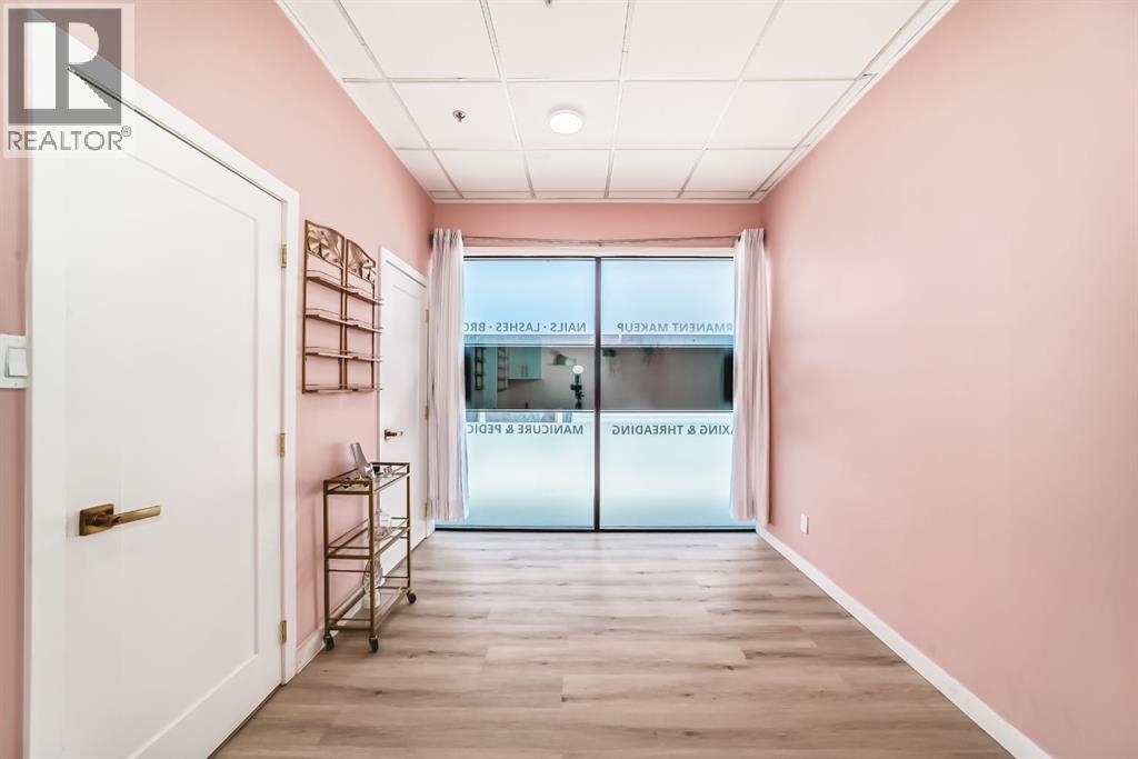 6, 1015 Centre Street NW — photo 17