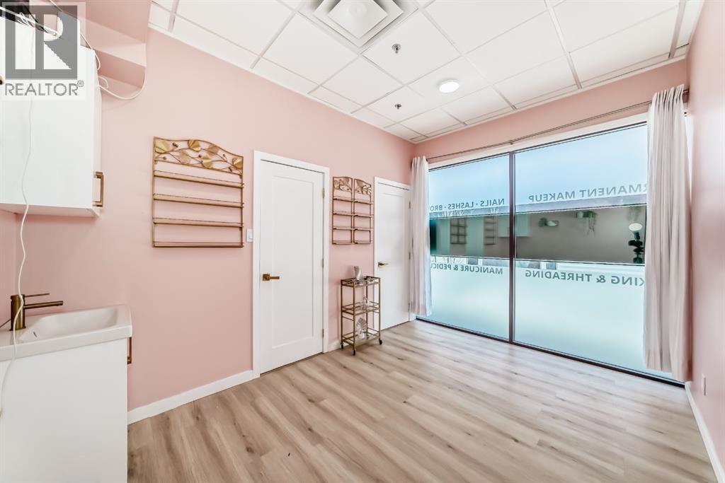 6, 1015 Centre Street NW — photo 18