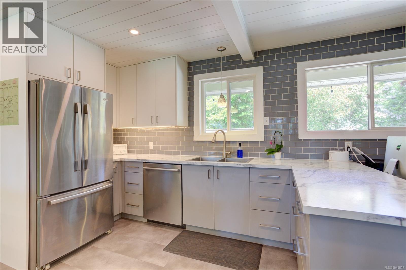 6013 Wisteria Pl - 7