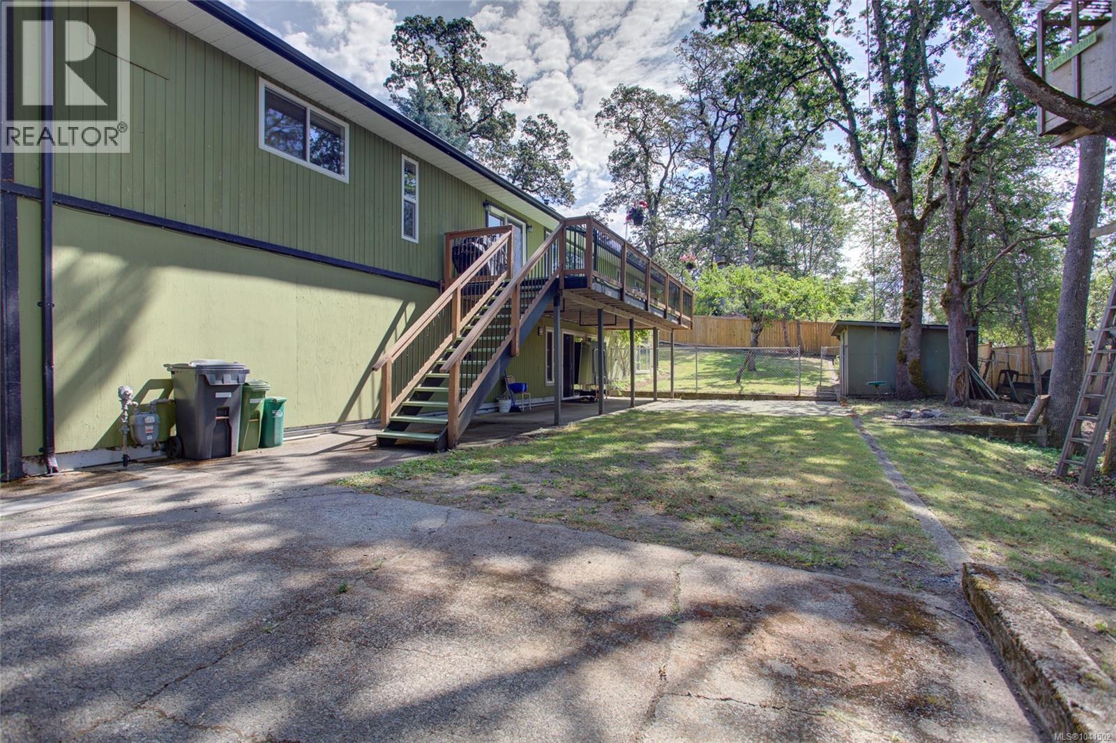 6013 Wisteria Pl - 40