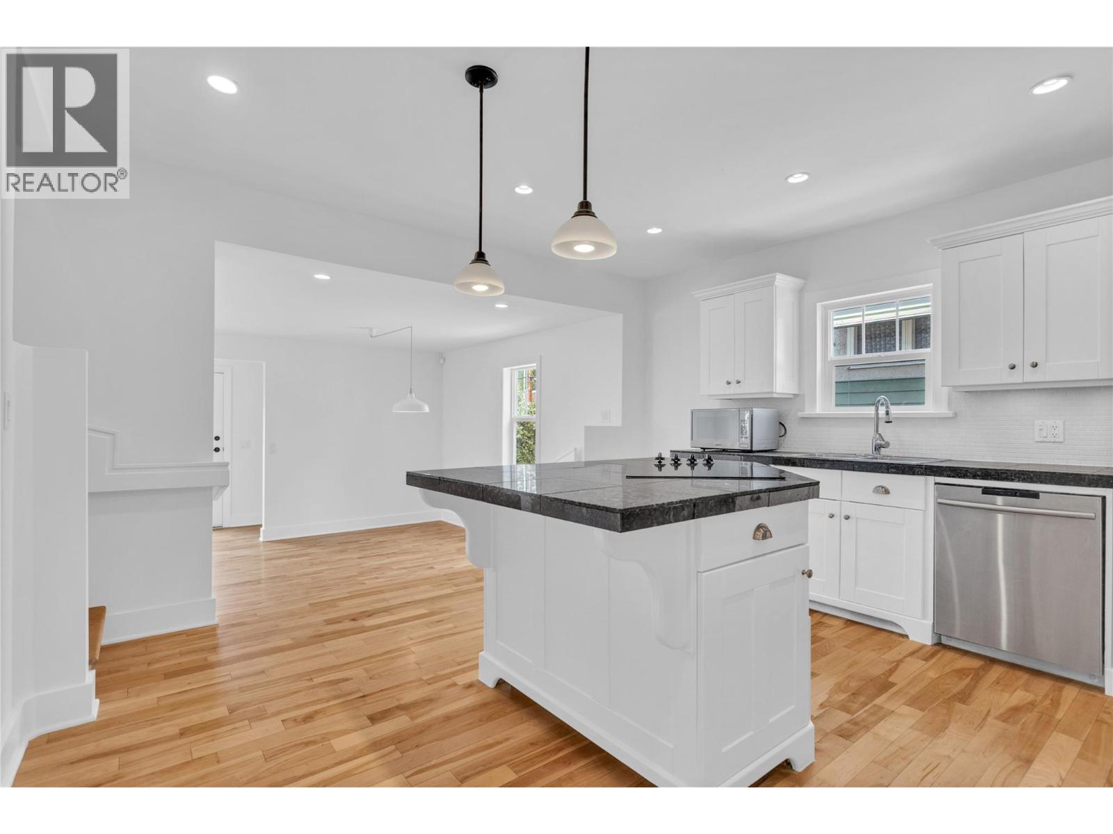  756 Stockwell Avenue, Kelowna