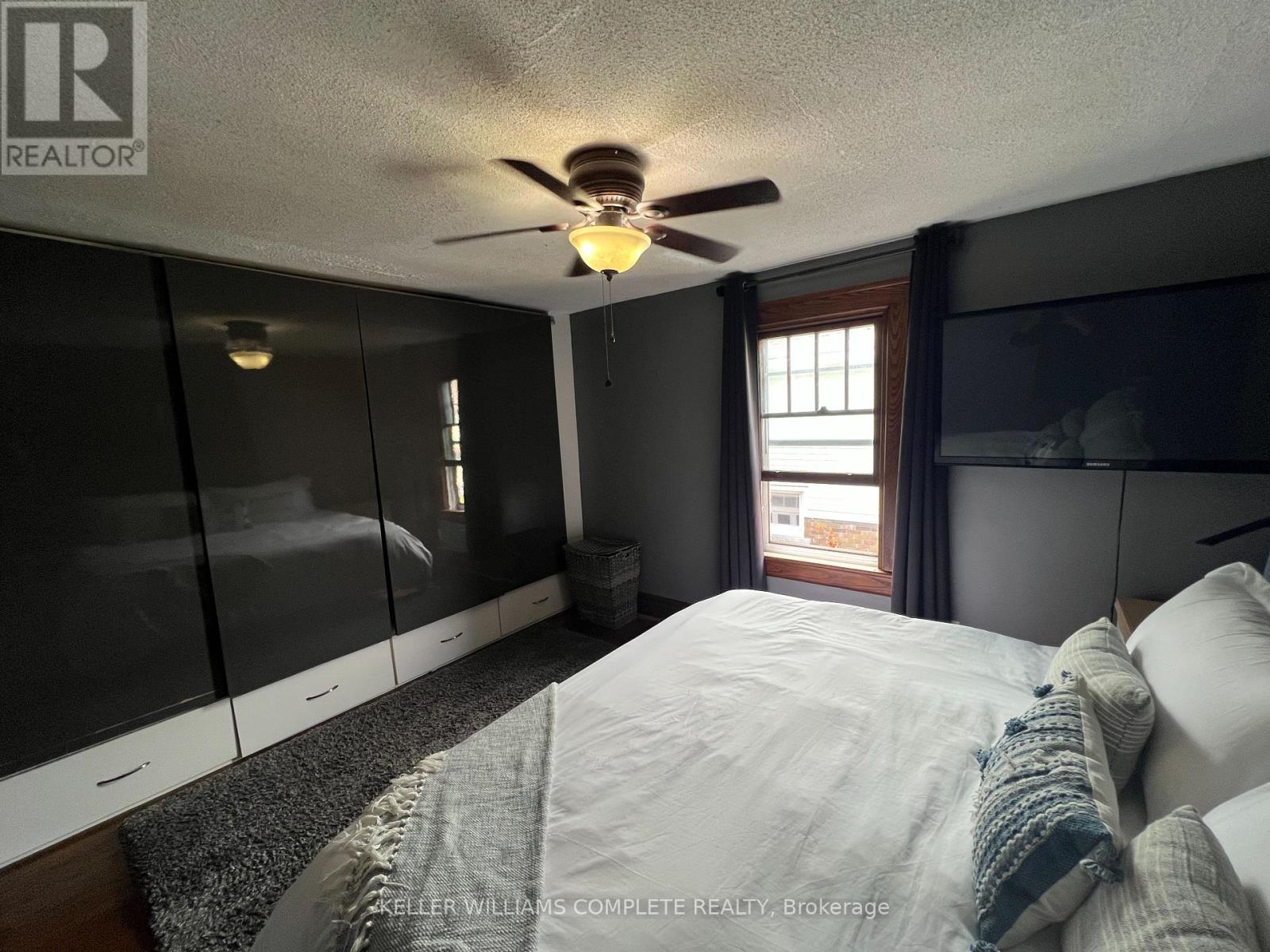 5285 STUART AVENUE - 23