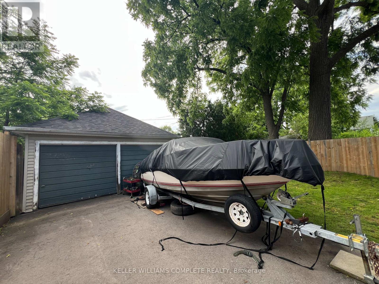 5285 STUART AVENUE - 11