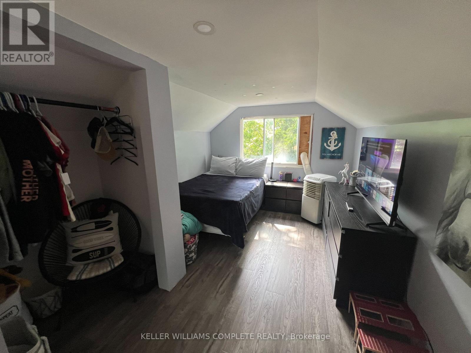 5285 STUART AVENUE - 27