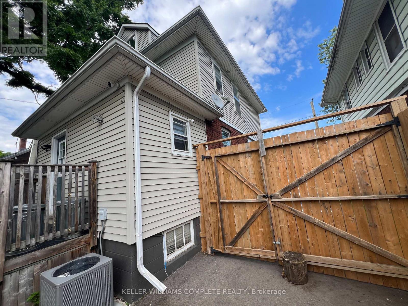 5285 STUART AVENUE - 32