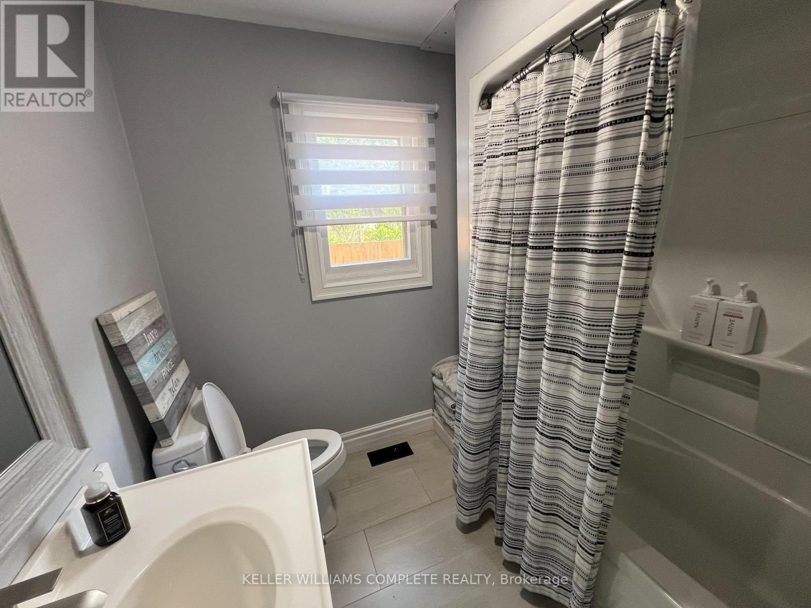 5285 STUART AVENUE - 34