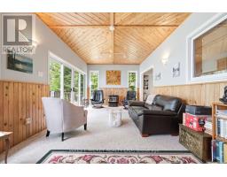 Foyer - 35732b Hwy 17 West Highway W, Laurentian Hills, ON K0J1P0 Photo 13