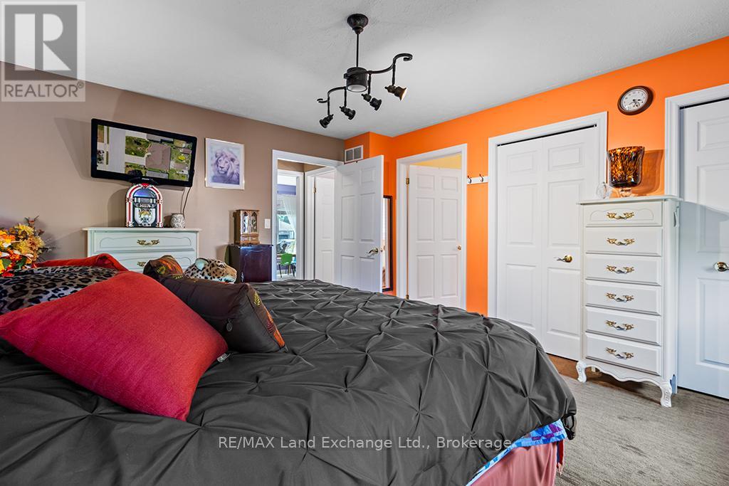 785 WOODLAND DRIVE - 13