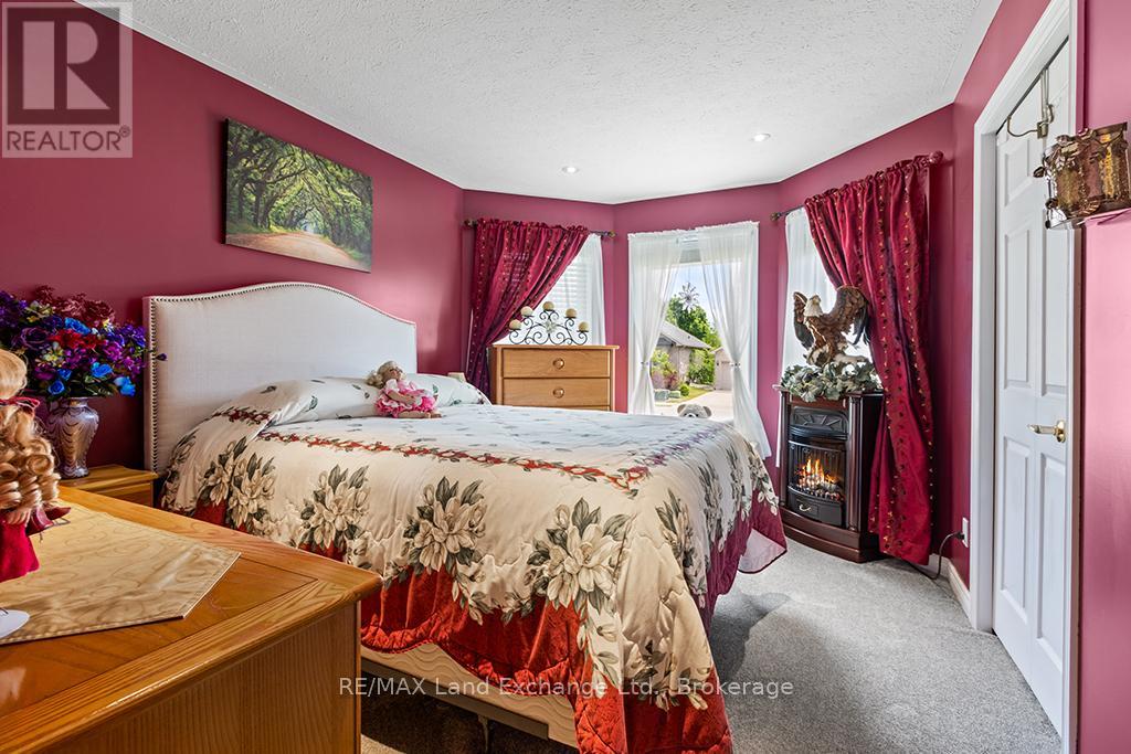 785 WOODLAND DRIVE - 15
