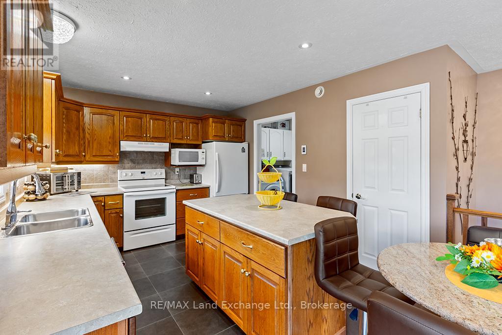 785 WOODLAND DRIVE - 8
