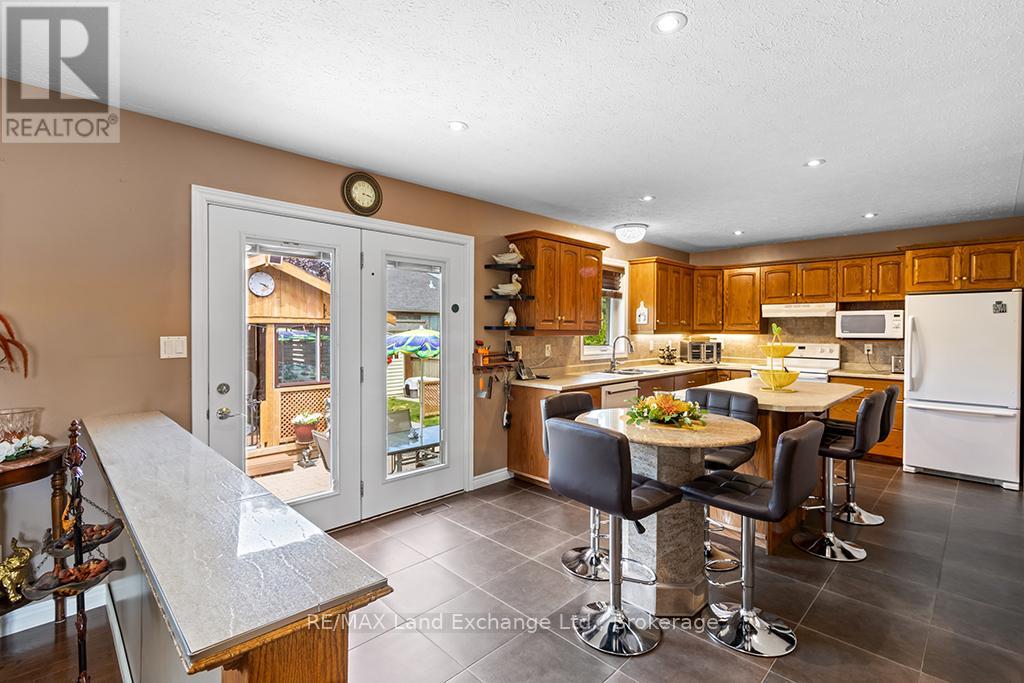 785 WOODLAND DRIVE - 5