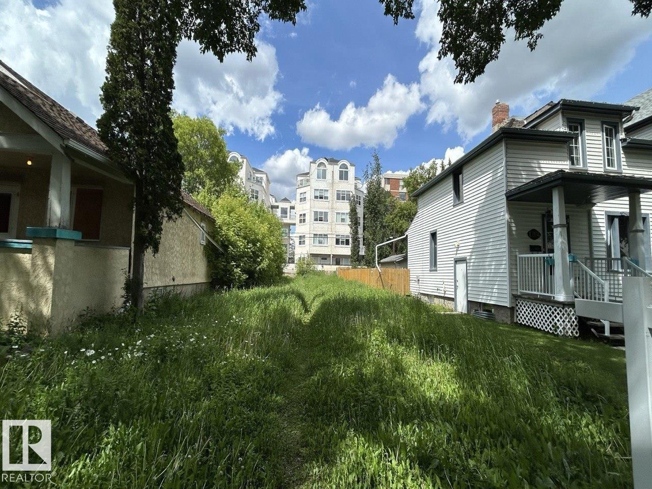 10936 81 AV NW — photo 9