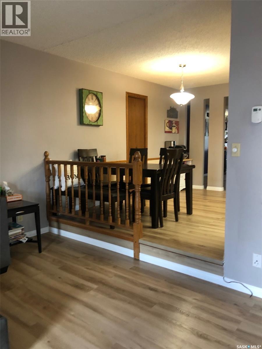 304 1st AVENUE NE - 20