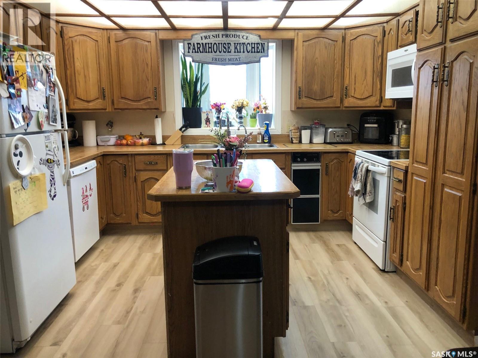 304 1st AVENUE NE - 18