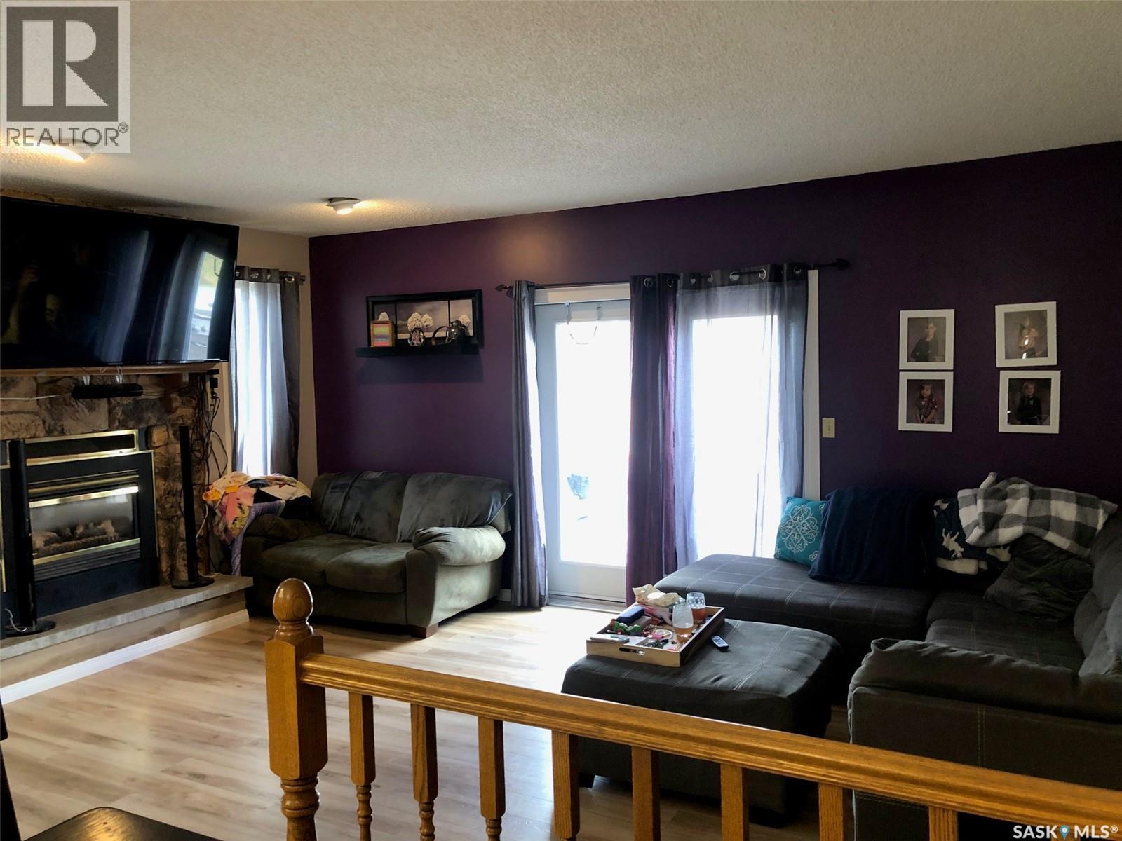 304 1st AVENUE NE - 22
