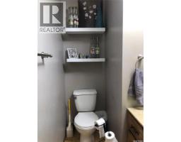 304 1st Avenue Ne, Preeceville, SK S0A3B0 Photo 37