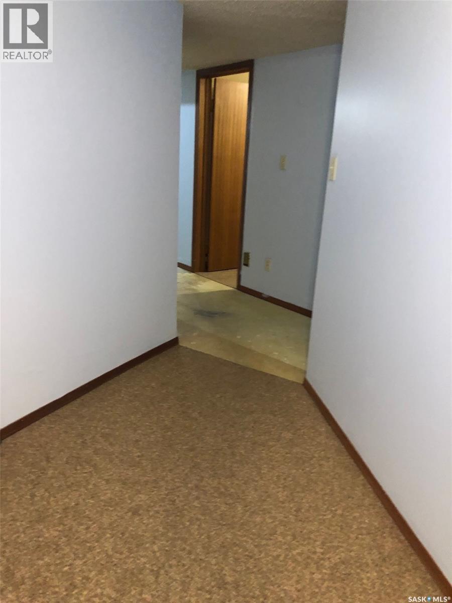 304 1st AVENUE NE - 56