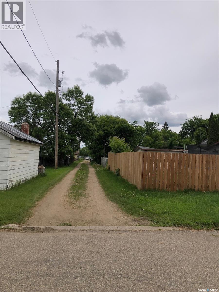 304 1st AVENUE NE - 61