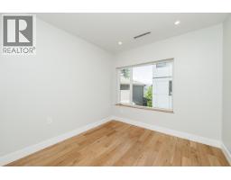 2 678 E 22nd Avenue, Vancouver, BC V5V1V4 Photo 11