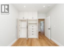 2 678 E 22nd Avenue, Vancouver, BC V5V1V4 Photo 12