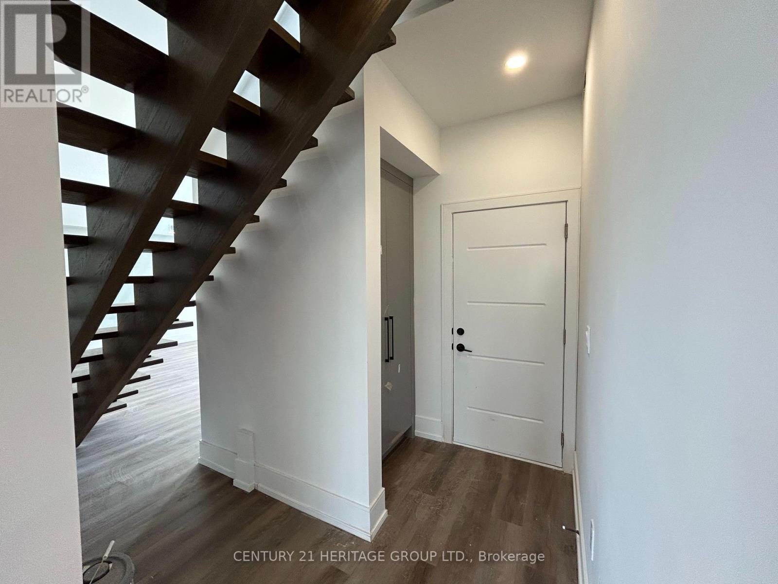 3716 QUAYSIDE DRIVE - 10