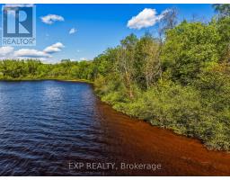 686 East Fox Lake Road, Huntsville, ON P1H2J2 Photo 9