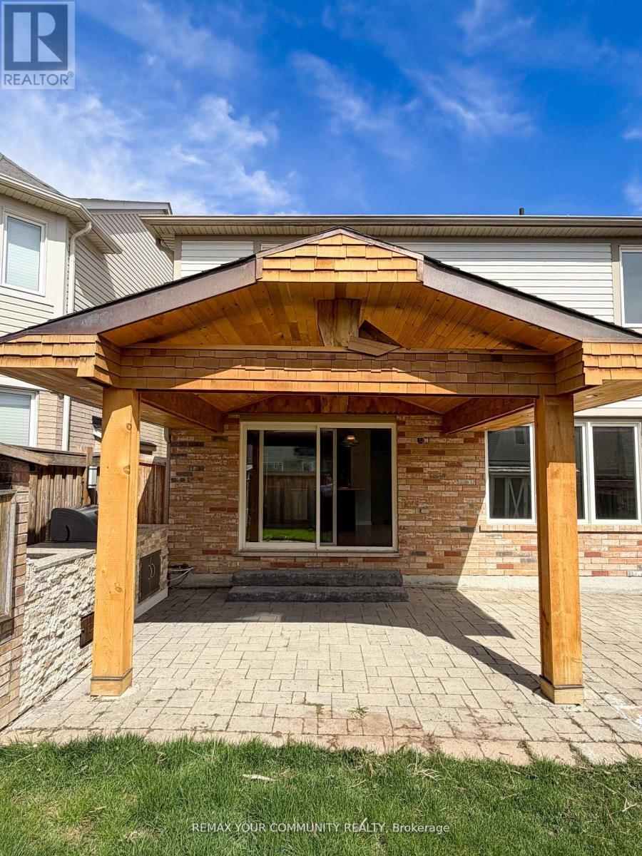 18 GORDON DRIVE - 33
