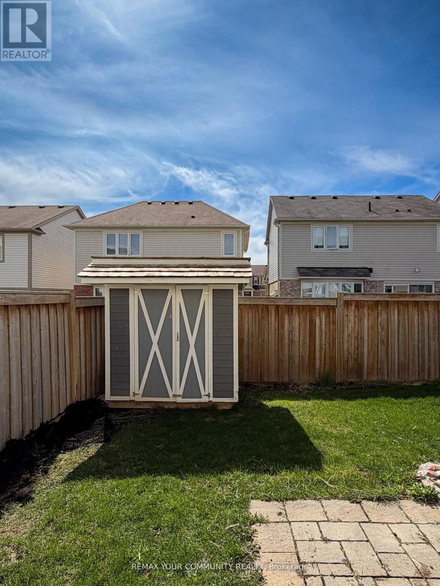 18 GORDON DRIVE - 35