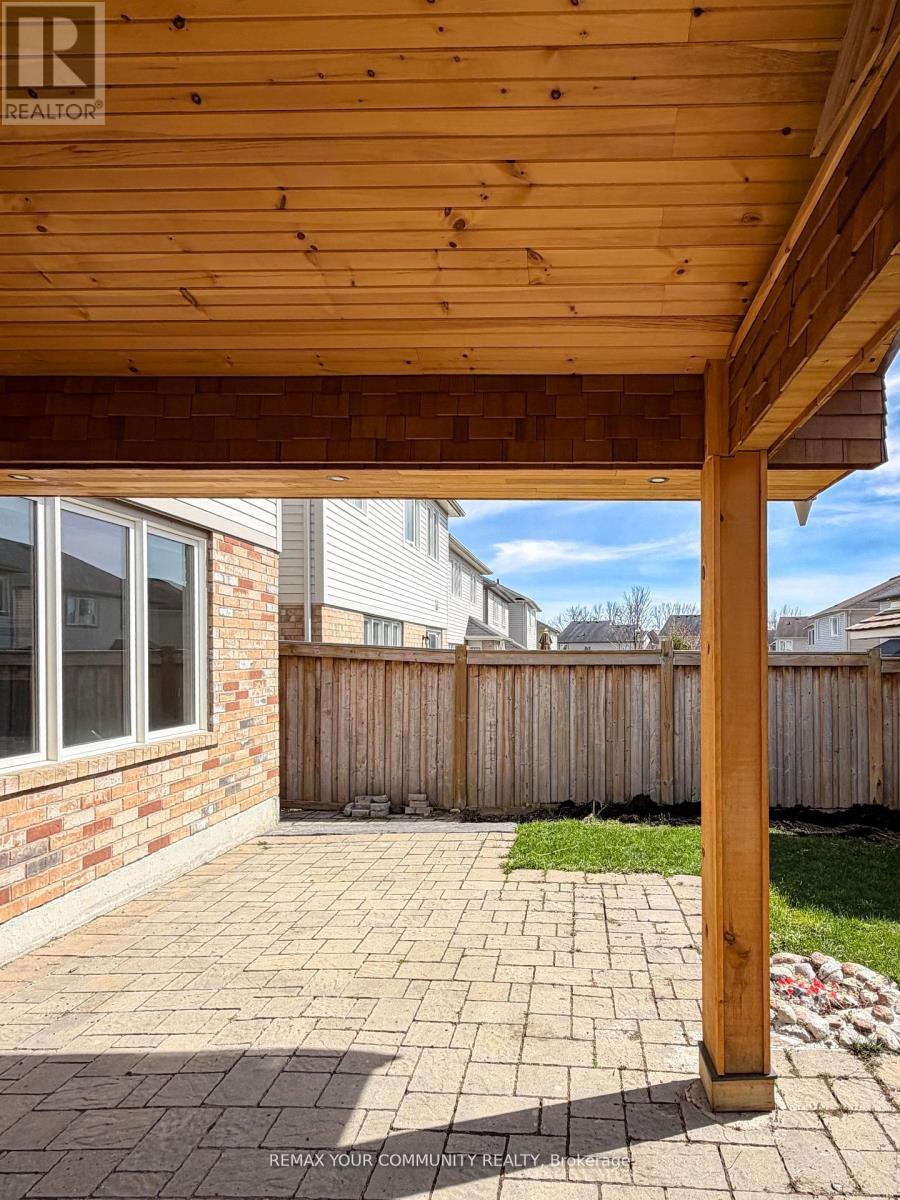 18 GORDON DRIVE - 37