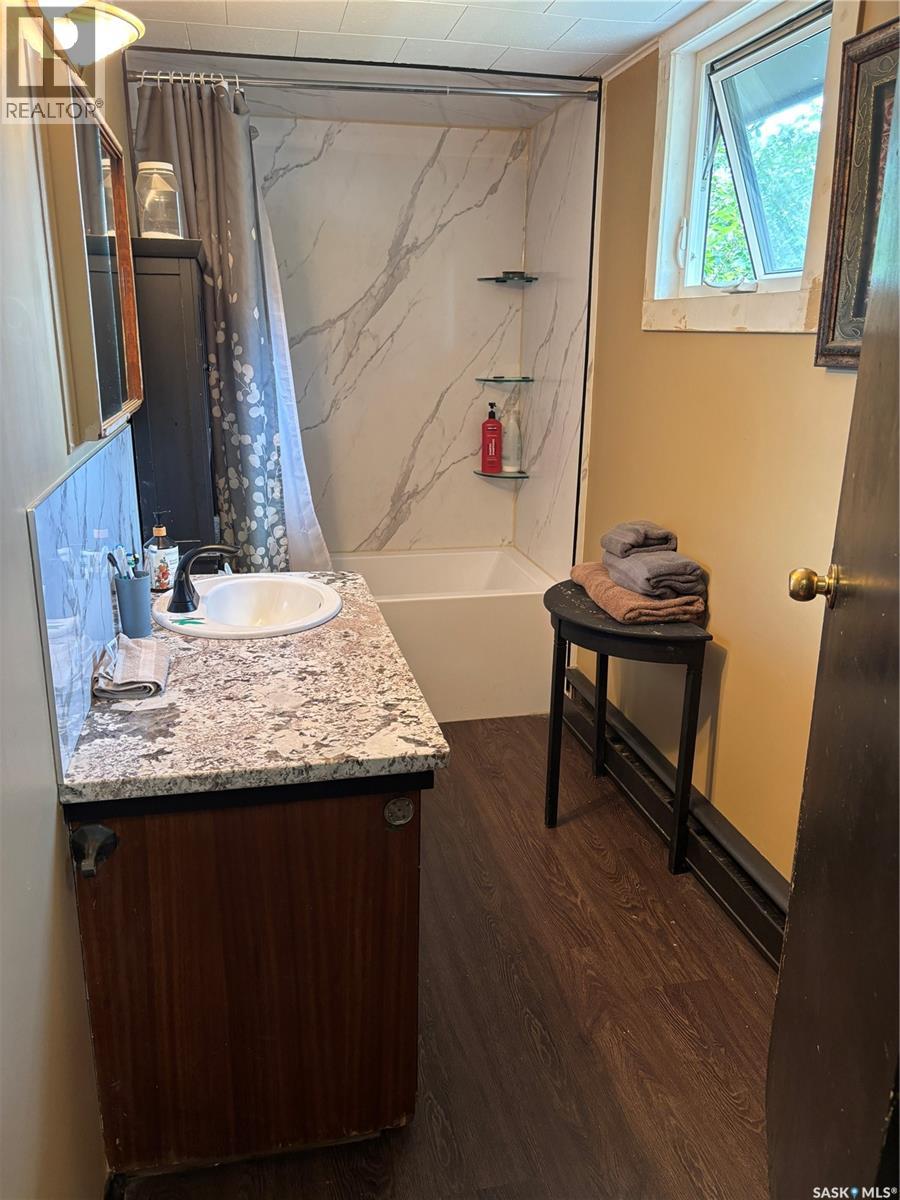2440 ABBOTT ROAD - 22
