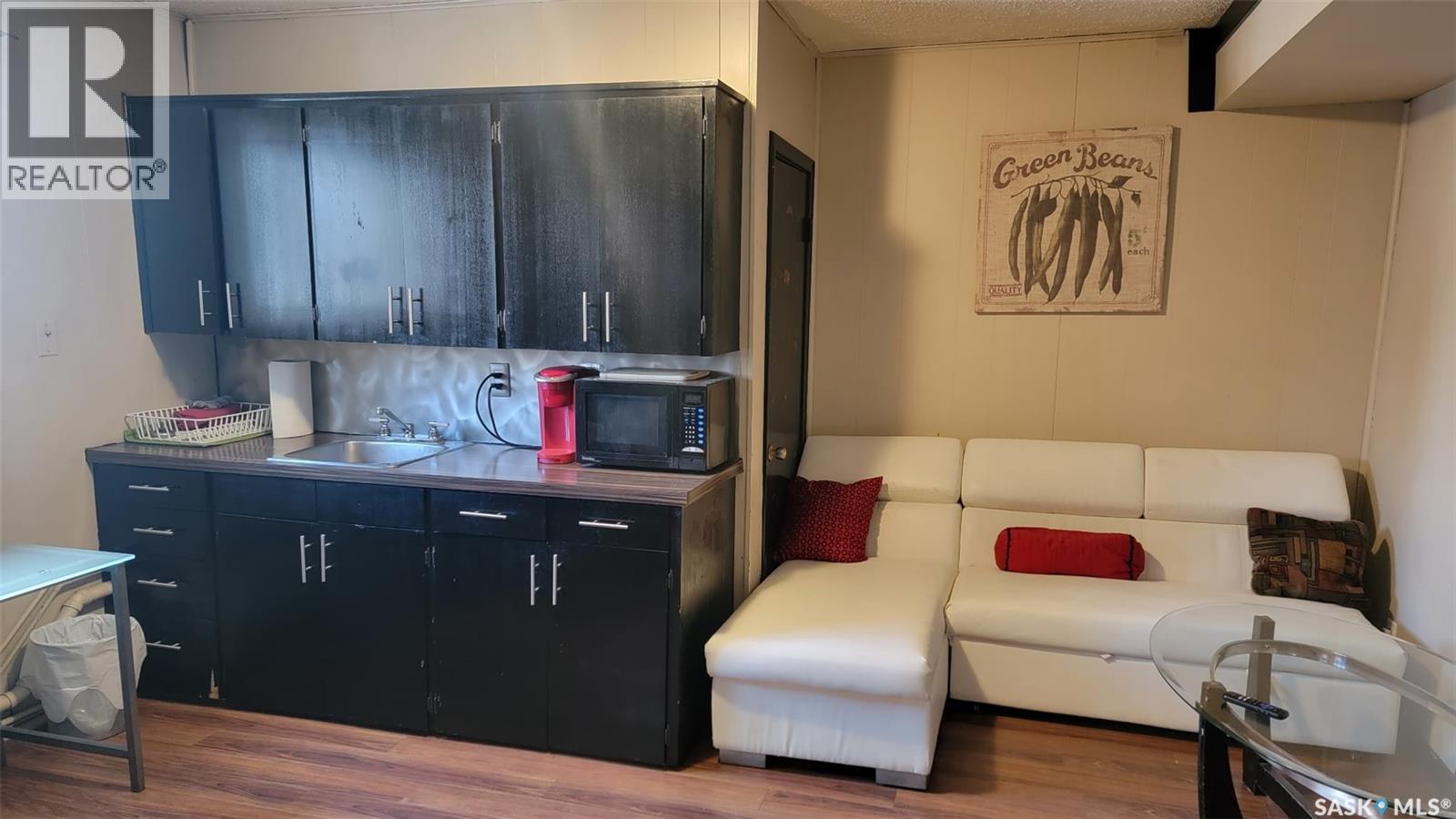 2440 ABBOTT ROAD - 5