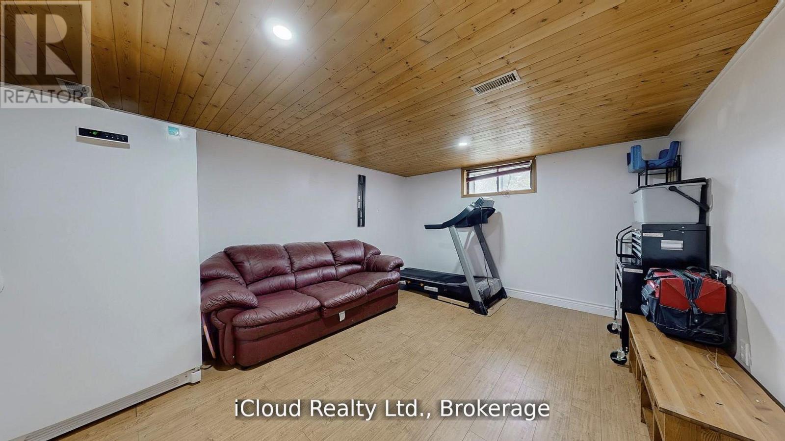 19 FLAMINGO CRESCENT - 23
