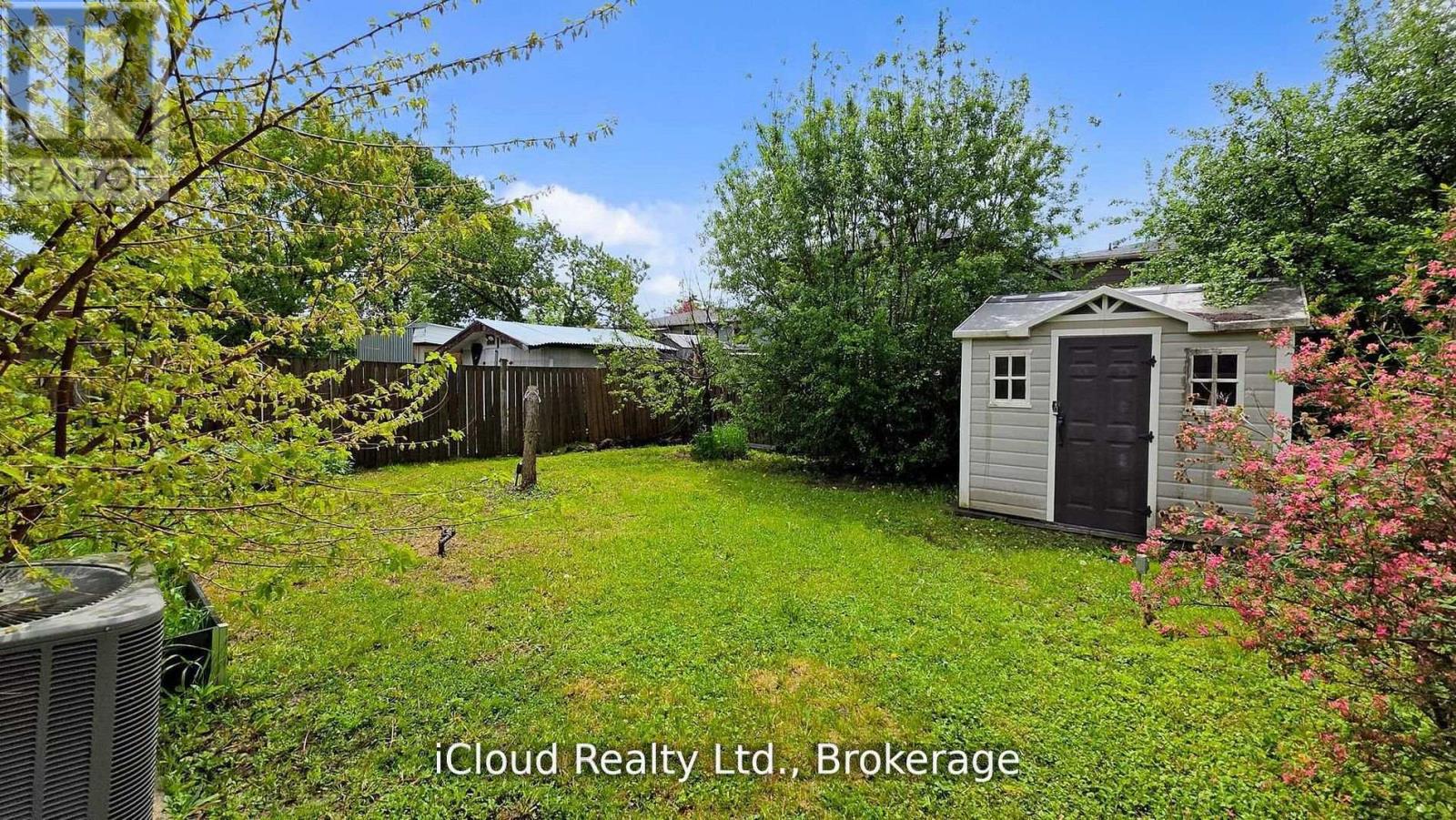 19 FLAMINGO CRESCENT - 27