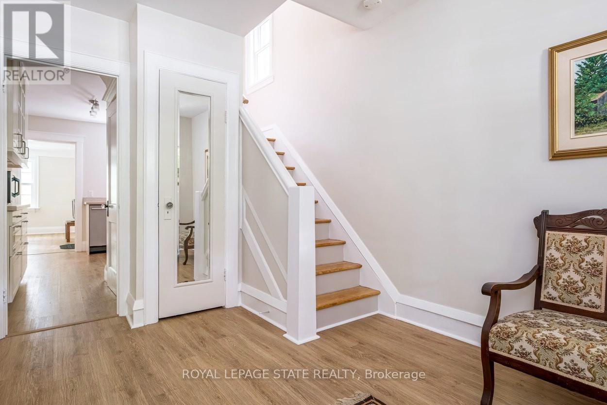11 DROMORE CRESCENT - 21