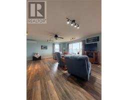 138 Birchy Point Road thumbnail 18