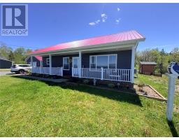 138 Birchy Point Road thumbnail 2