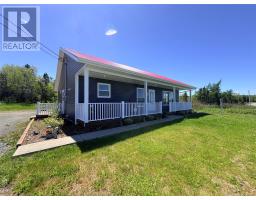 138 Birchy Point Road thumbnail 4