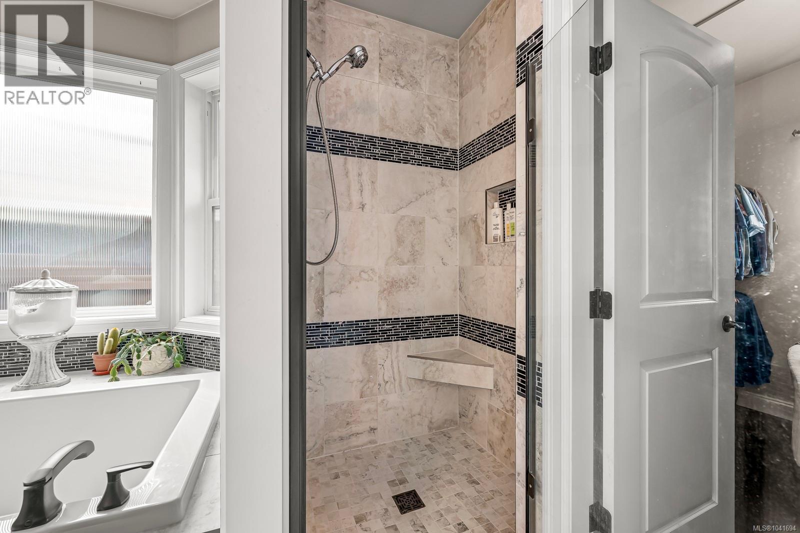 3311 Wisconsin Way - 22