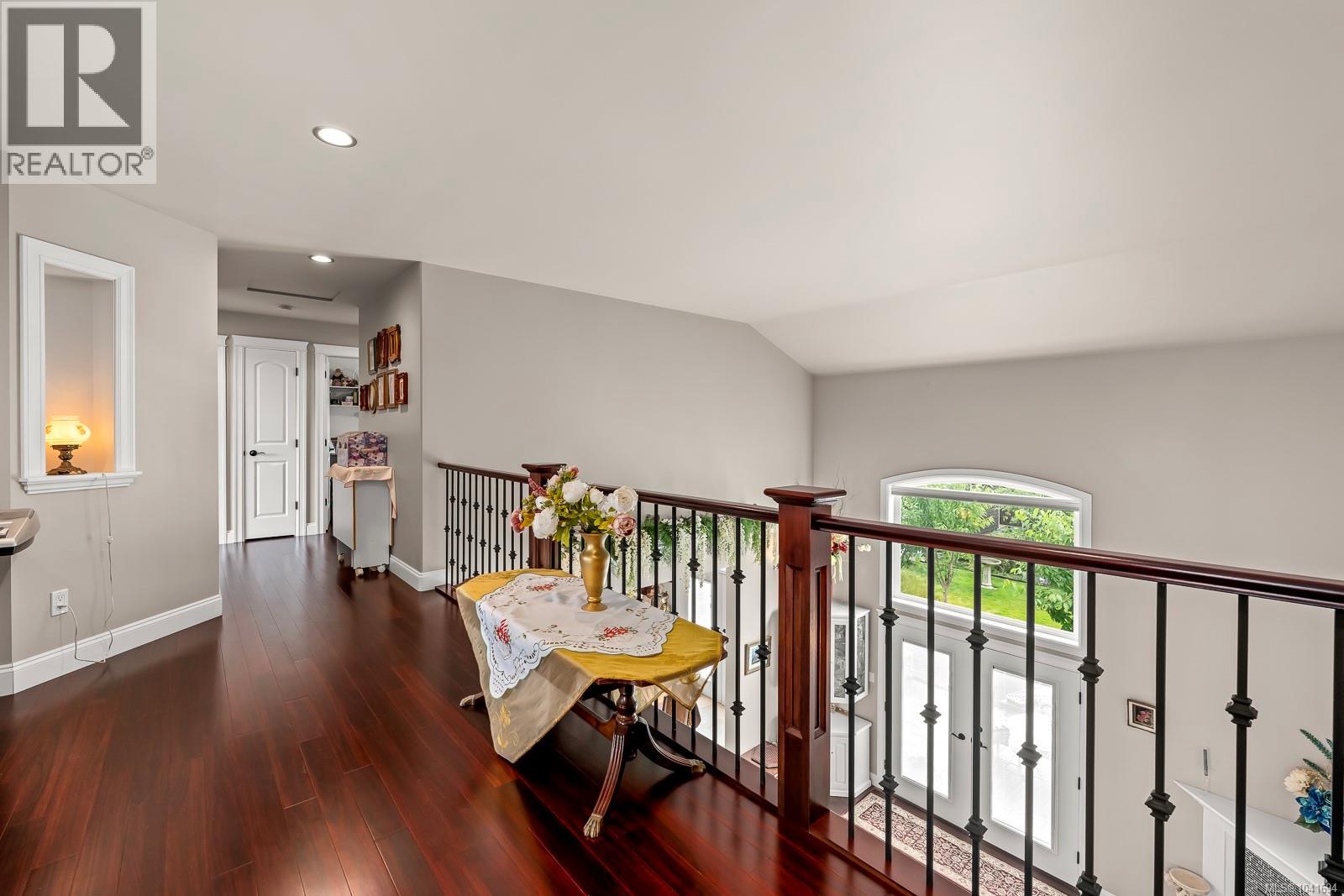 3311 Wisconsin Way - 24