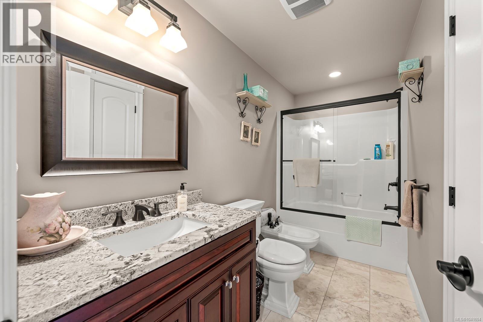 3311 Wisconsin Way - 28
