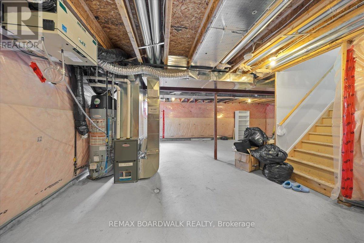 336 GALLANTRY WAY - 32