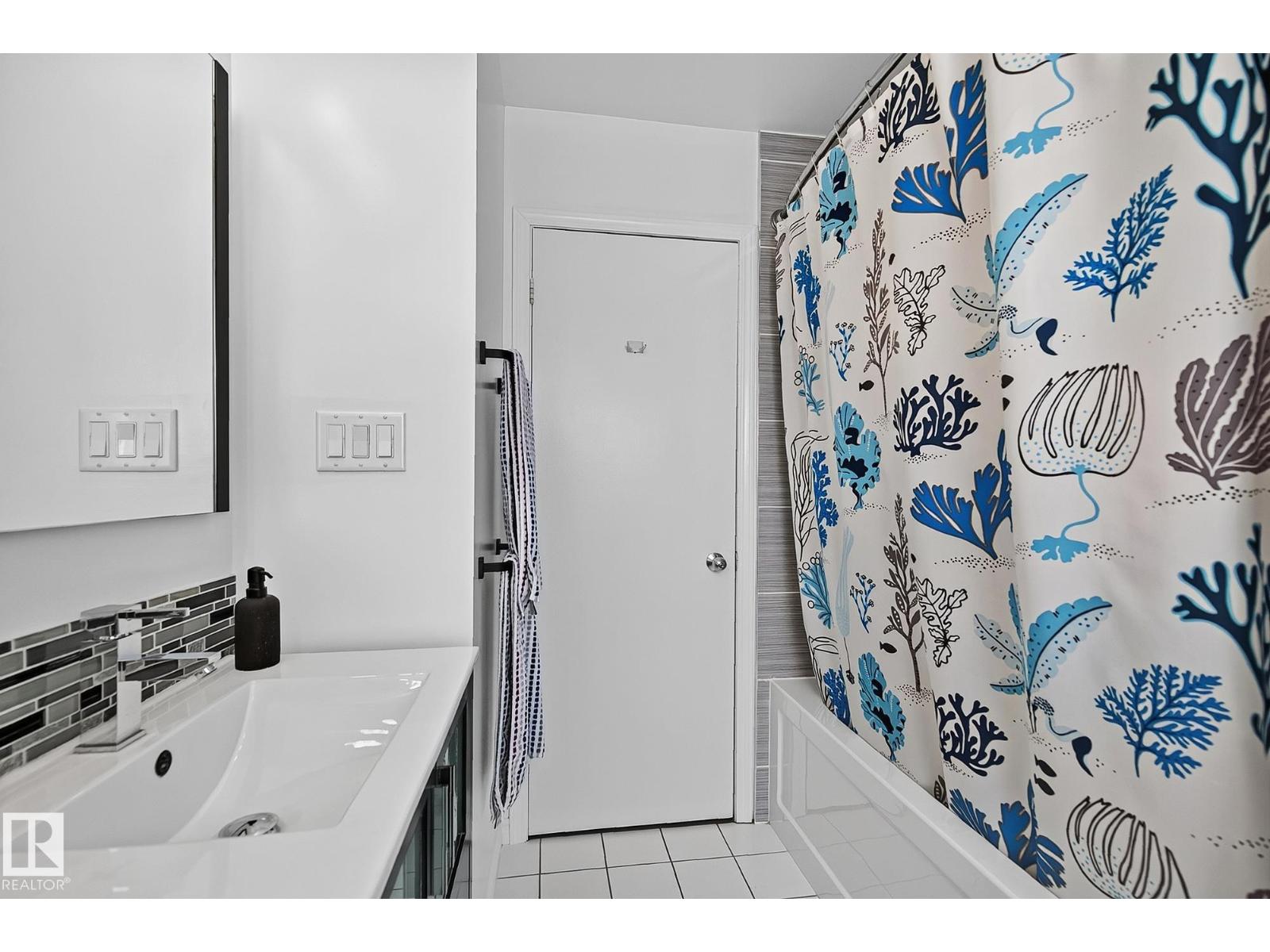 7707 156 ST NW - 25