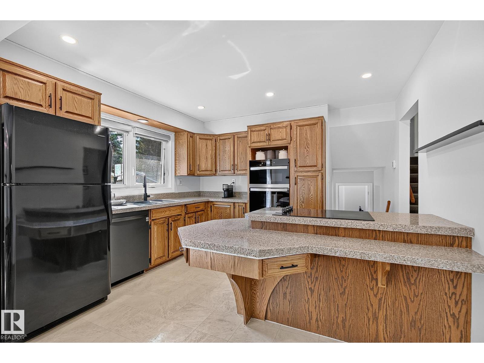 7707 156 ST NW - 3