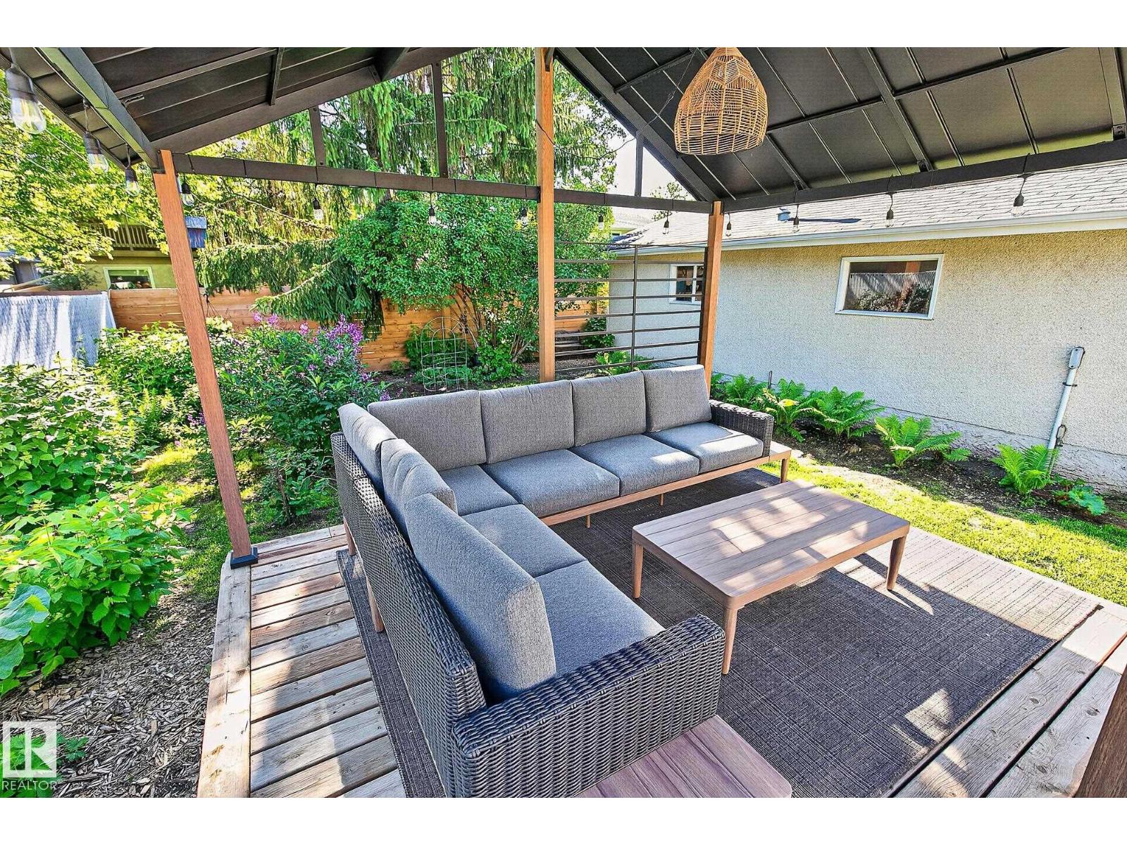 7707 156 ST NW - 39
