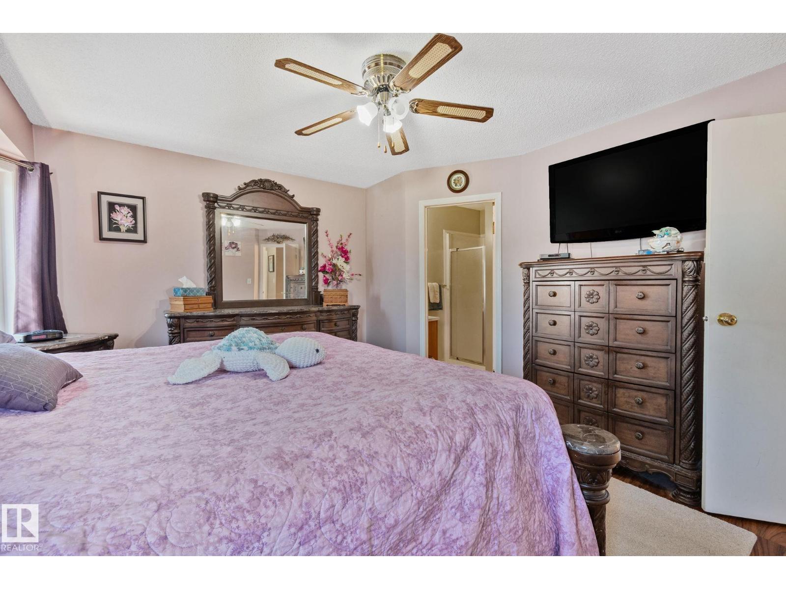 9615 175 AV NW - 22