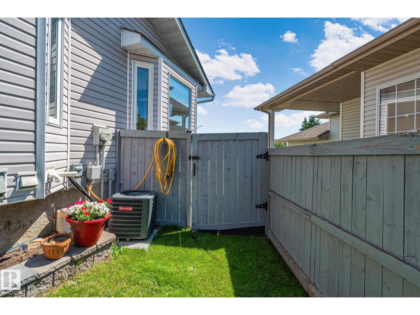 9615 175 AV NW - 53