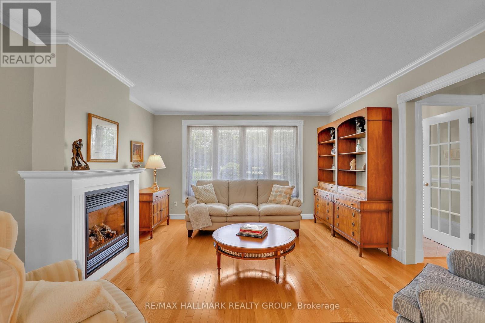 3242 ALBION ROAD S - 13